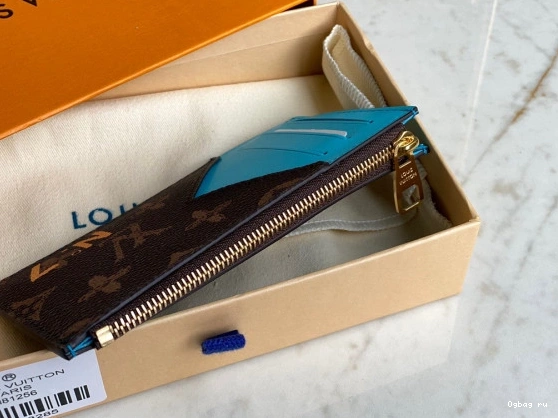 CC LOUIS HOLDER VUITTON 0730